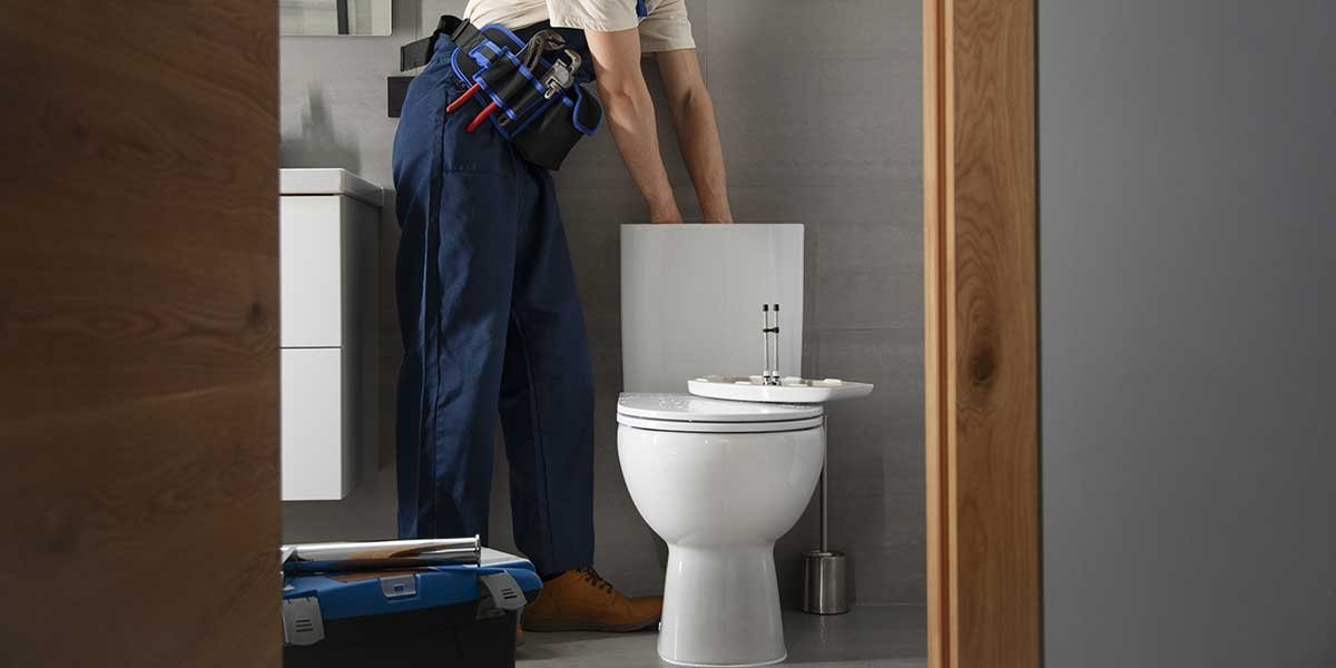 how-to-fix-a-cracked-toilet-tank.jpg